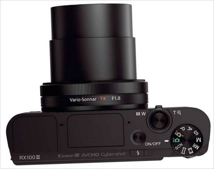 Sony Cyber-Shot DSC-RX100 M3: Изглед отгоре с изваден обектив